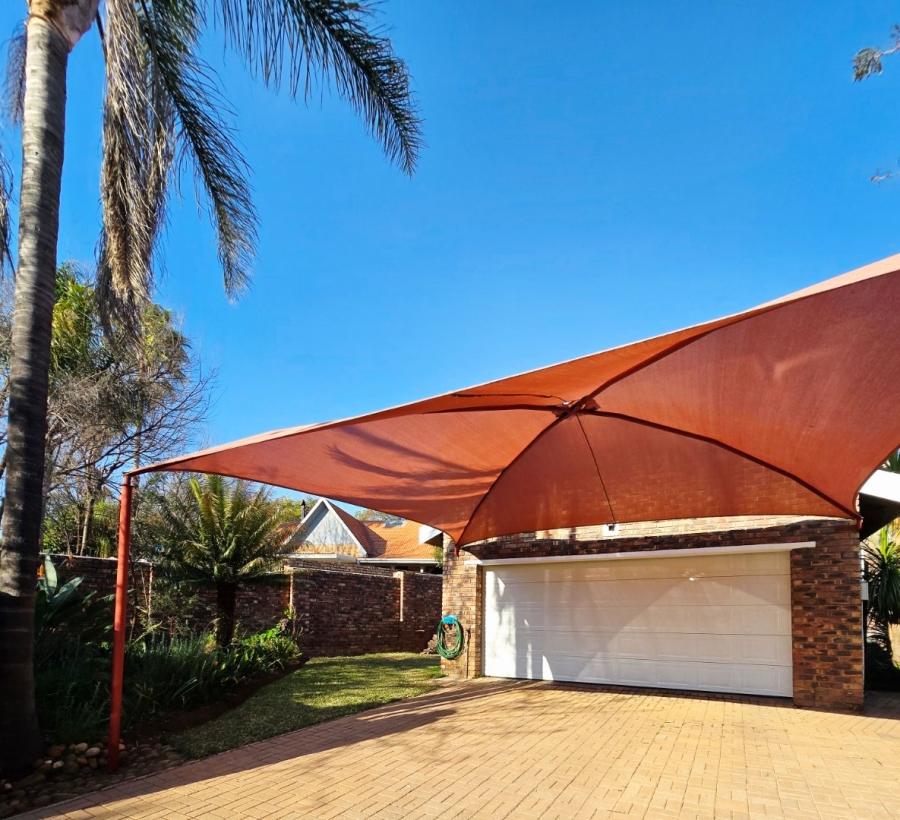 4 Bedroom Property for Sale in Wilkoppies North West